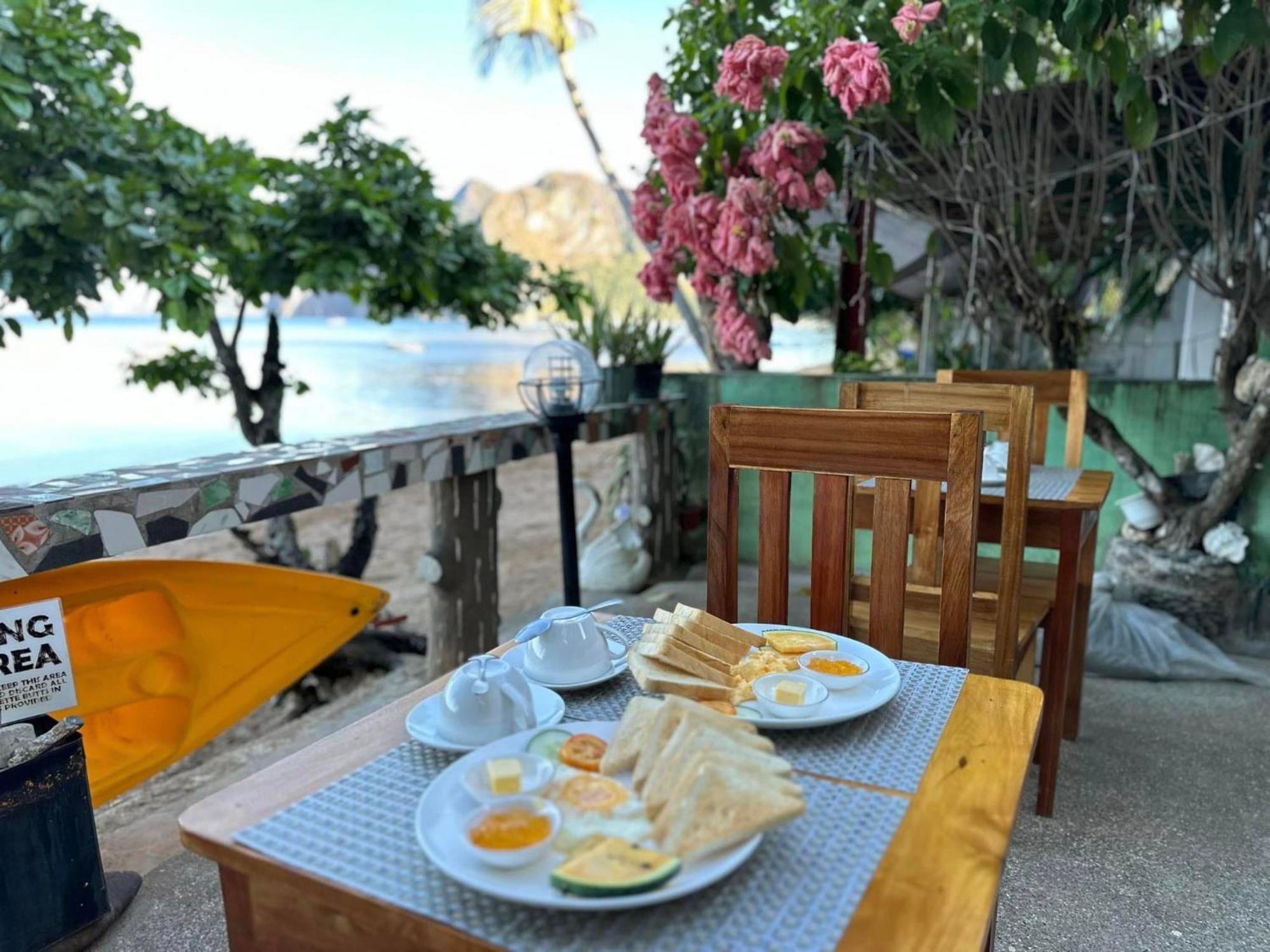 Desert Rose Beach Hotel El Nido Exterior foto